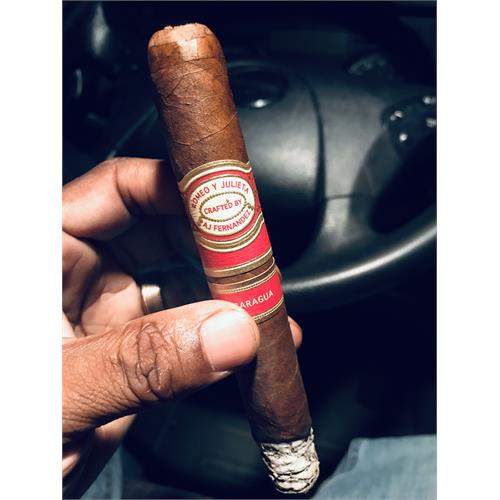 Romeo y Julieta Crafted by AJ Fernandez Robusto 5  * 52