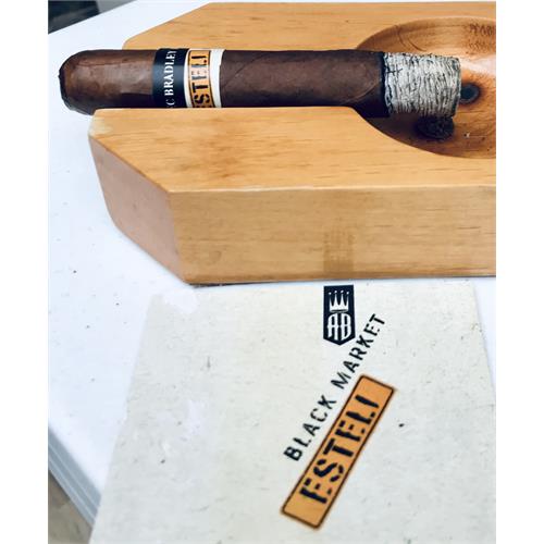 Alec Bradley Black Market Esteli Robusto 5  * 52