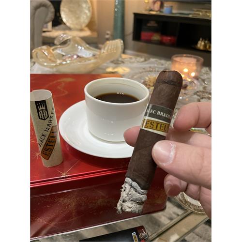 Alec Bradley Black Market Esteli Robusto 5  * 52