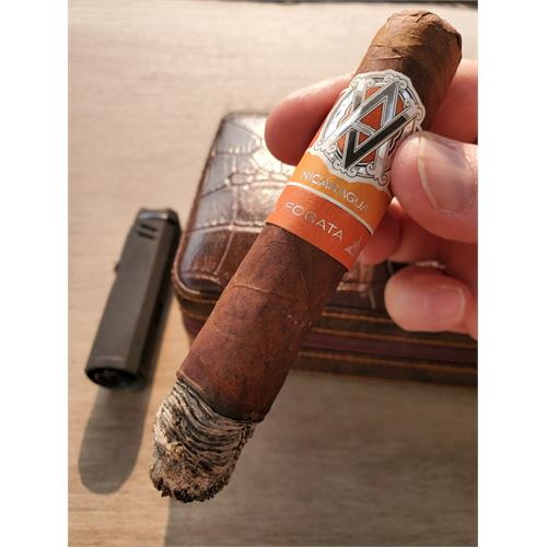 Avo Syncro Nicaragua Fogata Special Toro 4-Cigar Sampler