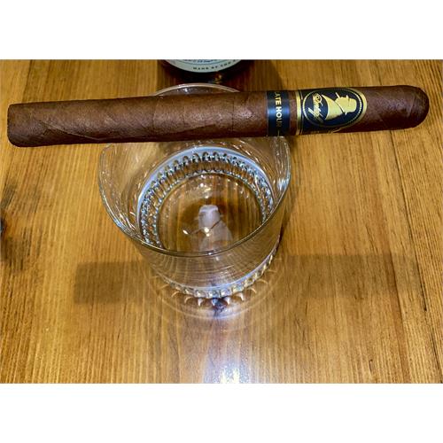 Davidoff Winston Churchill Late Hour Churchill 7  * 48