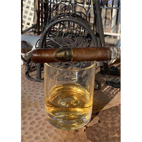 Davidoff Winston Churchill Late Hour Toro 6  * 54