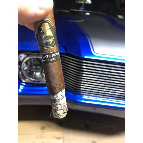 Davidoff Winston Churchill Late Hour Toro 6  * 54
