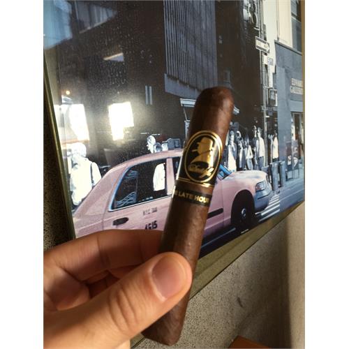 Davidoff Winston Churchill Late Hour Robusto  5  * 52