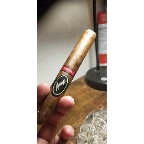 Davidoff Yamasa Piramide 6 1/8  * 52