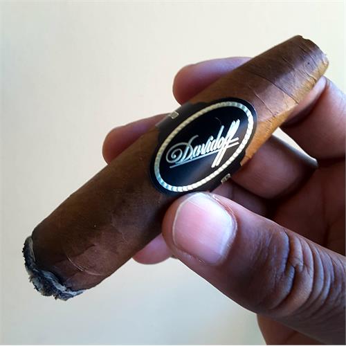 Davidoff Escurio Gran Perfecto 5  * 61