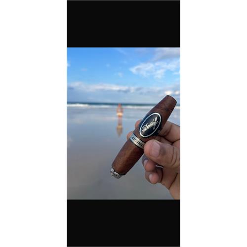 Davidoff Escurio Gran Perfecto 5  * 61