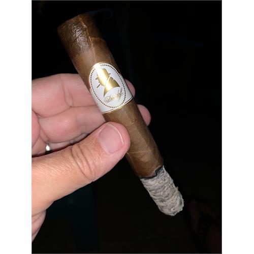 Davidoff Winston Churchill Toro 6  * 54