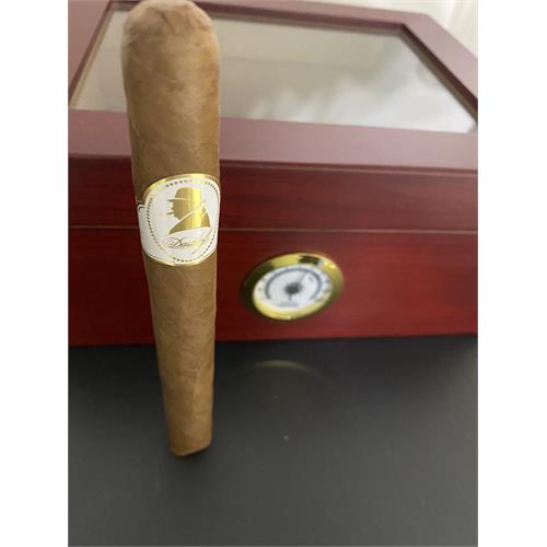 Davidoff Winston Churchill Churchill 6 7/8 * 47