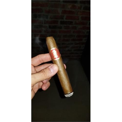 Liga Undercrown Sungrown Belicoso 6  * 52