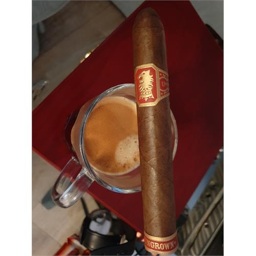 Liga Undercrown Sungrown Belicoso 6  * 52