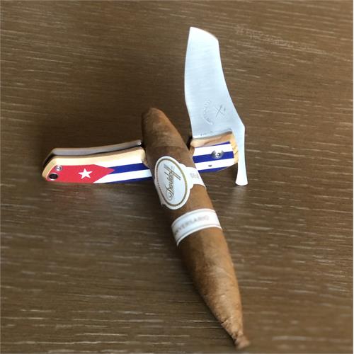 Davidoff Aniversario Short Perfecto 4 7/8 * 52