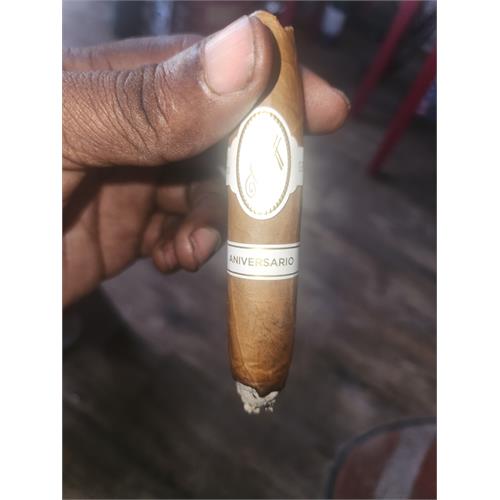 Davidoff Aniversario Short Perfecto 4 7/8 * 52