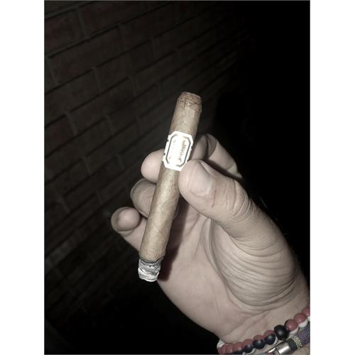 Liga Undercrown Connecticut Shade Coronets 4  * 32