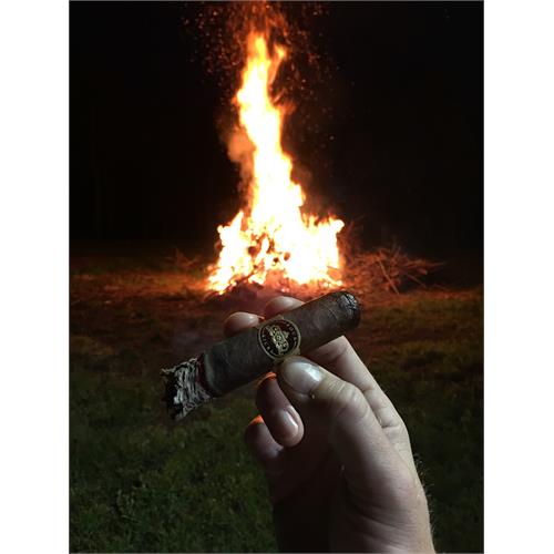 Crowned Heads Four Kicks Maduro Robusto Extra 5 1/2 * 56