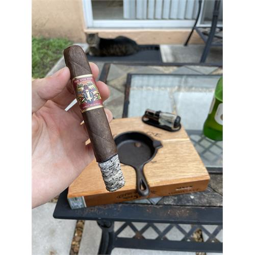 The Wise Man Maduro Robusto 5 1/2 * 50