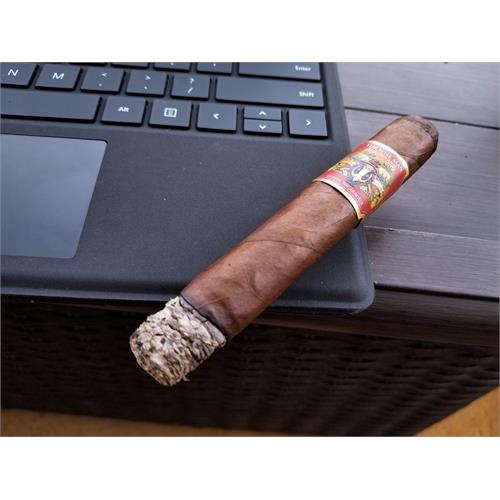 The Wise Man Maduro Robusto 5 1/2 * 50