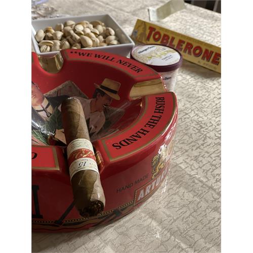 Gurkha Toro Super Fresh Pack 6-Cigar Sampler
