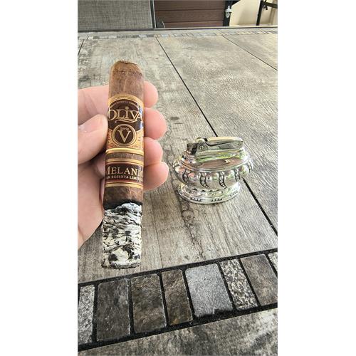 Oliva Serie V Melanio Double Toro 6  * 60