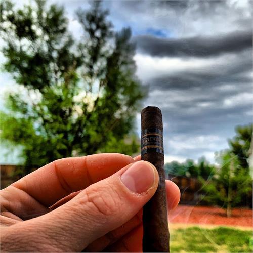 Larutan by Drew Estate Dirties 4  * 32