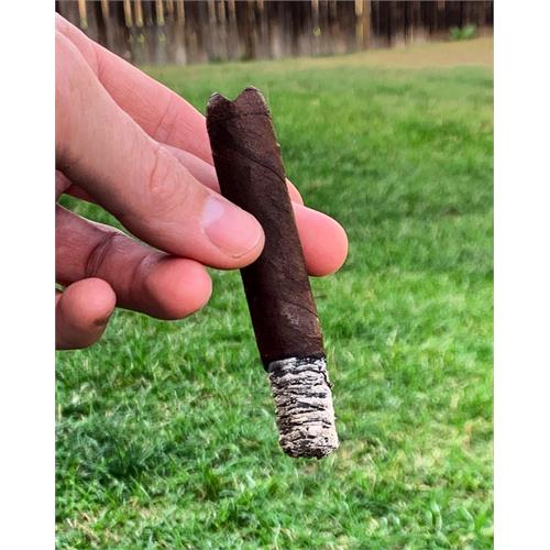 Larutan by Drew Estate Dirties 4  * 32