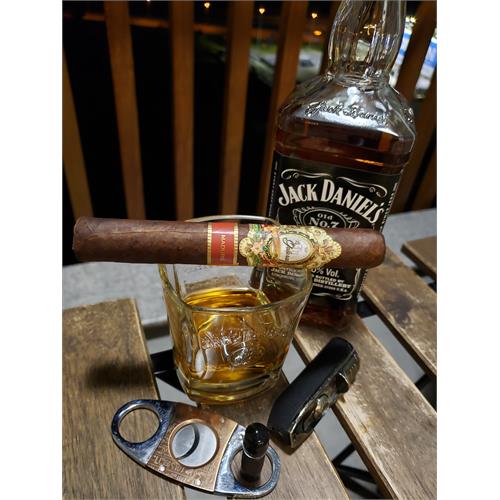 La Galera Maduro El Lector Toro 6  * 54