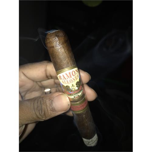 Ramon Allones by AJ Fernandez Robusto 5 1/2 * 50