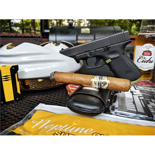 Espinosa Crema No. 4 Robusto 5 1/2 * 52