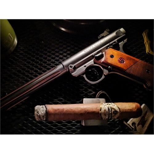 Espinosa Crema No. 5 Toro 6  * 56