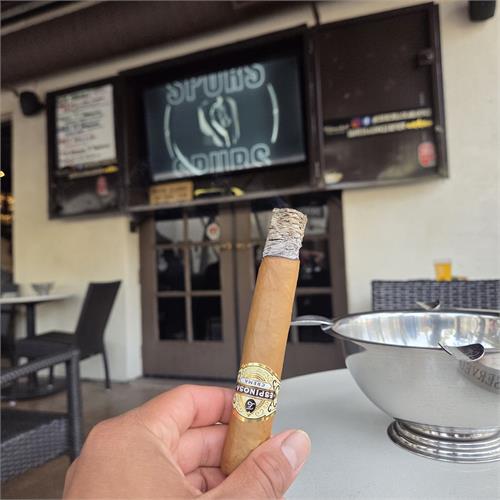 Espinosa Crema No. 5 Toro 6  * 56