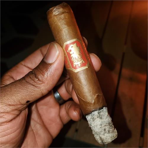 Liga Undercrown Sungrown Gran Toro 6  * 52