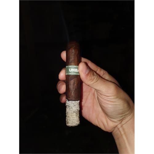 Umbagog Robusto Plus 5  * 52