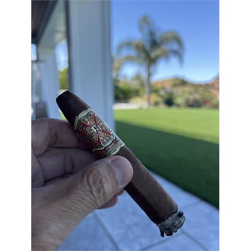 Arturo Fuente Opus X Perfecxion No. 77 Shark 5 1/2 * 52