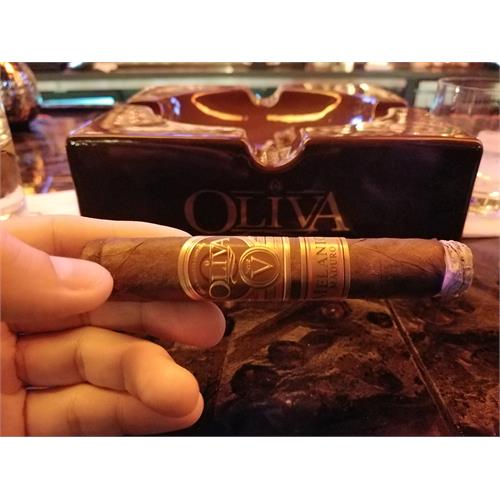 Oliva Serie V Melanio Maduro Churchill 7  * 50