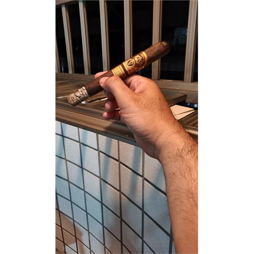 Oliva Serie V Melanio Maduro Churchill 7  * 50