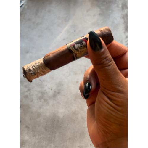 Deadwood Fat Bottom Betty Robusto 5  * 54