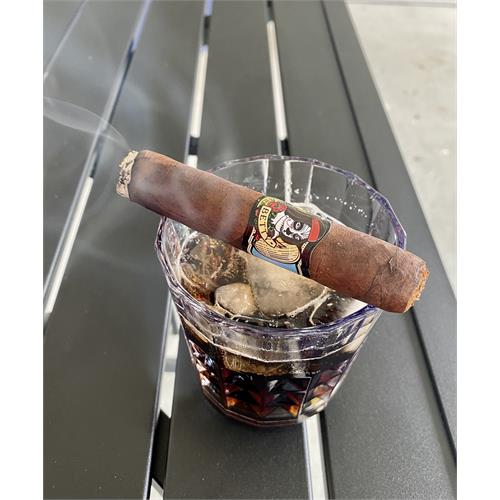 Deadwood Fat Bottom Betty Robusto 5  * 54