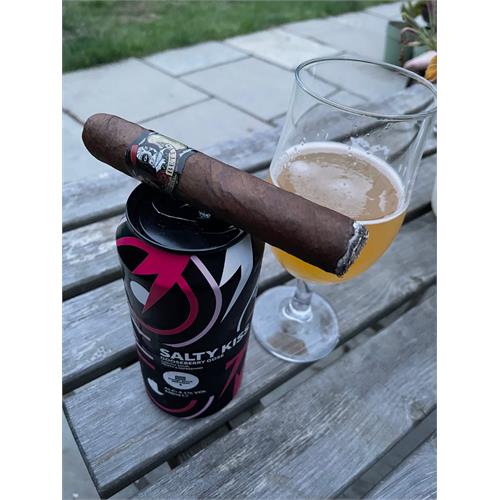 Deadwood Fat Bottom Betty Robusto 5  * 54