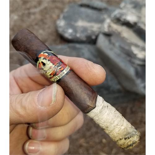 Deadwood Sweet Jane Corona Extra 5  * 46