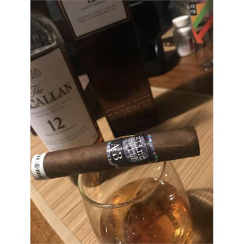 Alec & Bradley Blind Faith Robusto 5  * 52