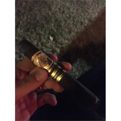 AJ Fernandez Bellas Artes Maduro Robusto 5 1/2 * 52