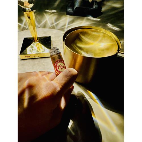 AJ Fernandez Last Call Habano Corticas 4  * 52