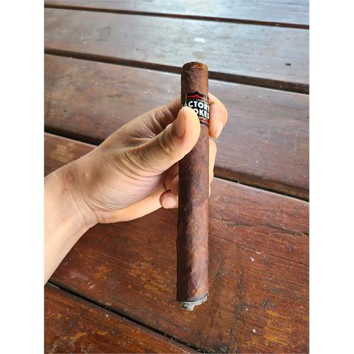 Factory Smokes Sweets Churchill 7  * 50