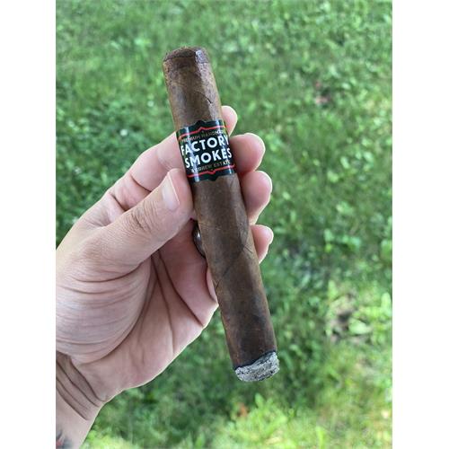 Factory Smokes Sweets Toro 6  * 52