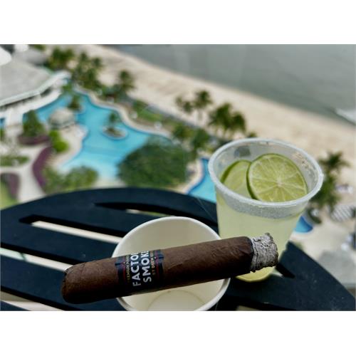 Factory Smokes Maduro Robusto 5  * 54