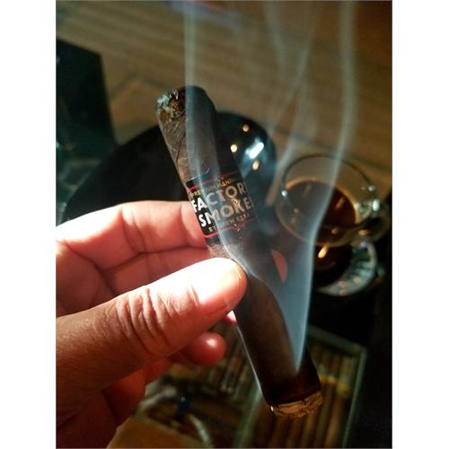 Factory Smokes Maduro Robusto 5  * 54