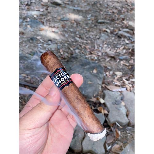 Factory Smokes Maduro Robusto 5  * 54