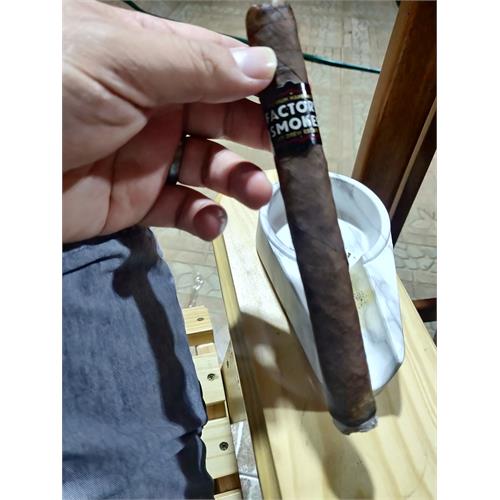 Factory Smokes Maduro Churchill 7  * 50
