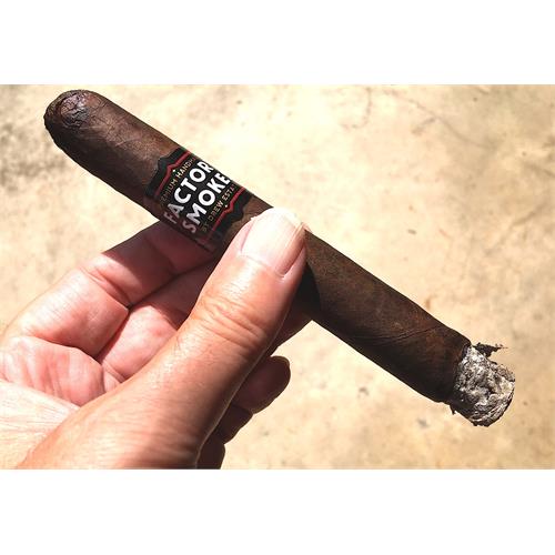 Factory Smokes Maduro Toro 6  * 52