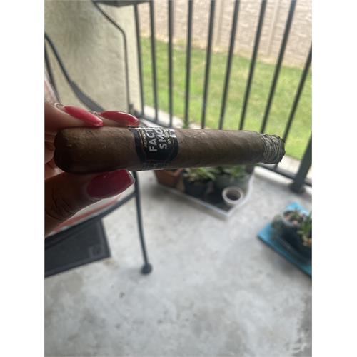 Factory Smokes Maduro Toro 6  * 52
